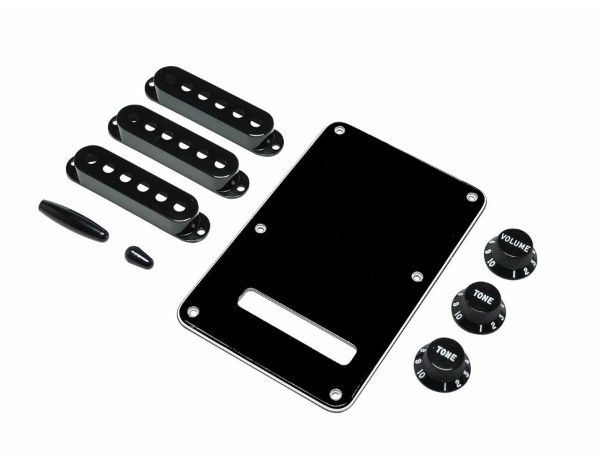 Fender Stratocaster Accessory Kit - BK - Click Image to Close