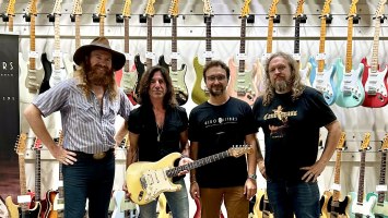 Annunciata la Fender Custom Masterbuilt Stef Burns Signature