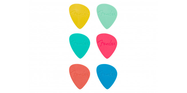 Fender Offset Picks - MC Fender Offset Picks - MC