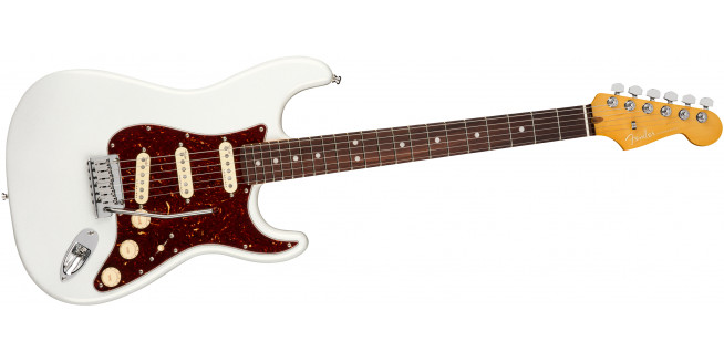 Fender American Ultra Stratocaster - RW APL