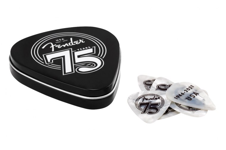 Fender 75th Anniversary Pick Tin x 18