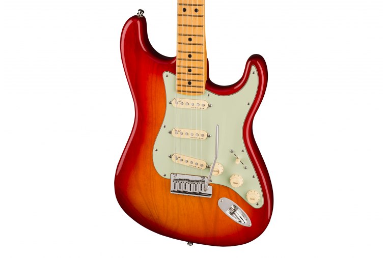 Fender American Ultra Stratocaster - MN PRB